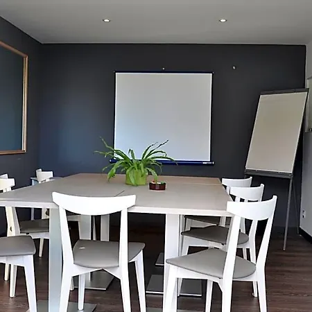 Fasthotel Toulouse Aeroport Hotel 2*
