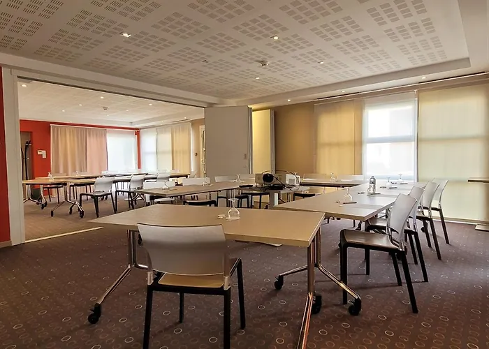 Fasthotel Toulouse Aeroport 2*