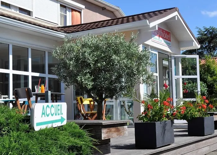 Fasthotel Toulouse Aeroport Отель