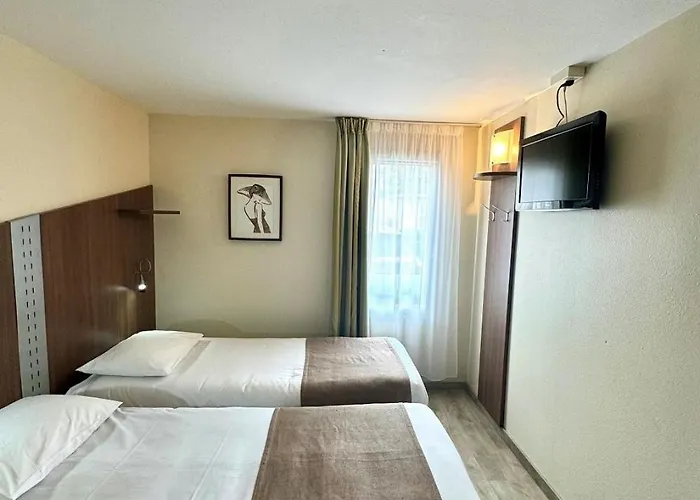 Fasthotel Toulouse Aeroport Отель